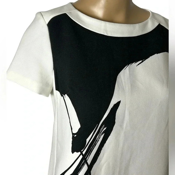 Banana Republic dress women size 2. White ,black , abstract, shift ,line,mini - Picture 2 of 12